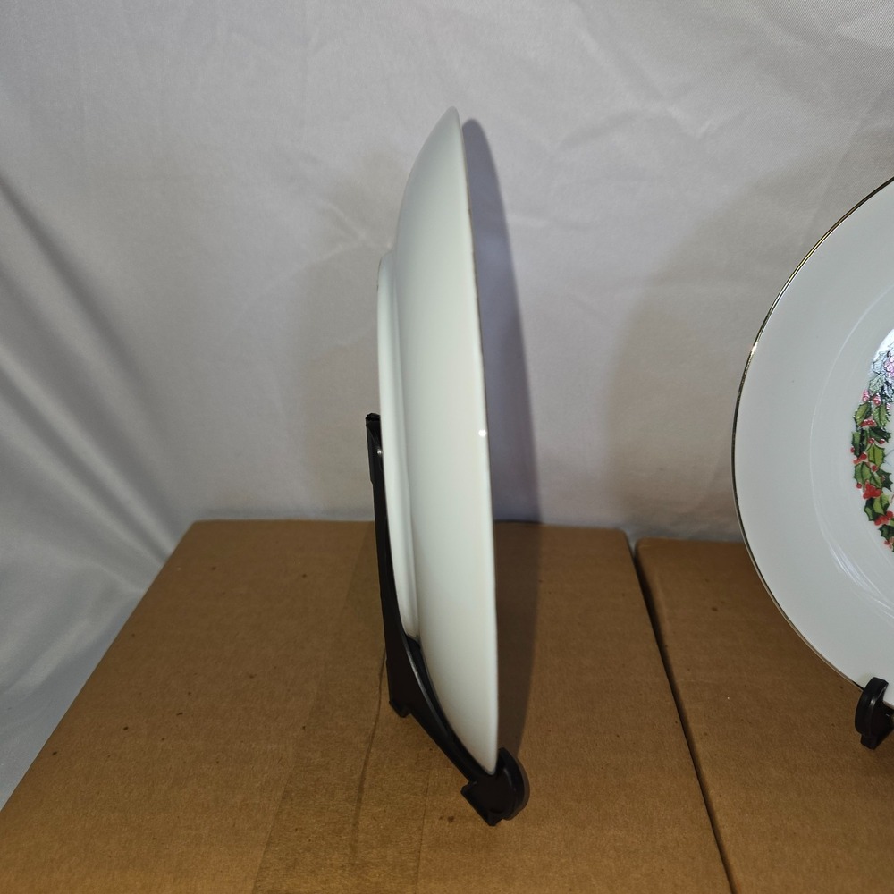 Jasco Porcelain Christmas Plates 22K Gold Edged 1982 New in Box Display Mount - Picture 5 of 12